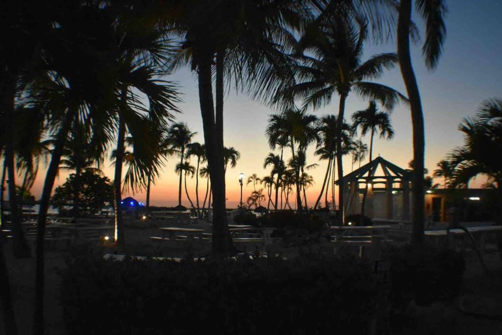 Pelican'S Roost, Waterfront Comfort At Venture Out Cudjoe Key 外观 照片